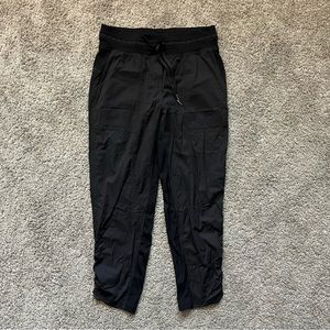 Lululemon Black Dance Studio Crop Pants 25” Inseam Women’s Size 6